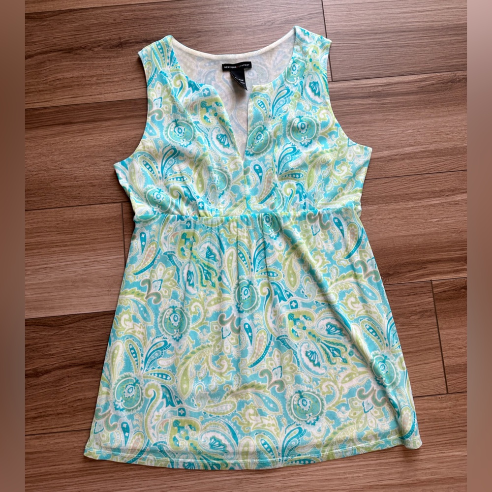 Vintage Y2k 2000's New York & Company Teal and Lime Paisley Babydoll Top